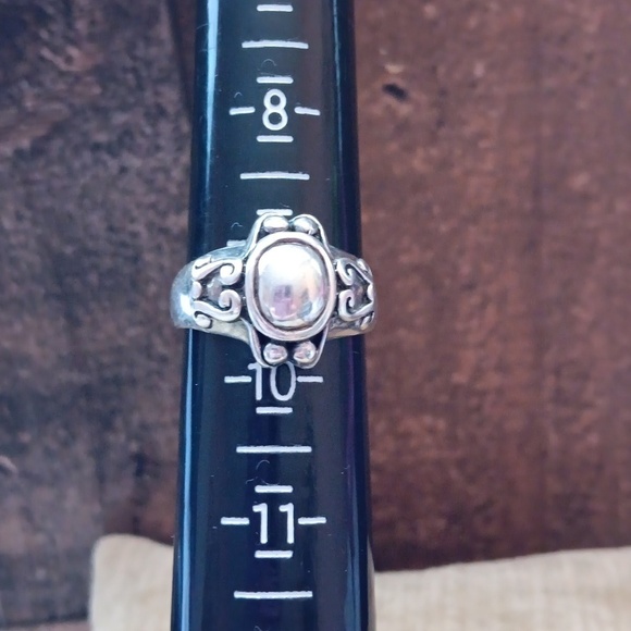 Silver Ring - Picture 6 of 12